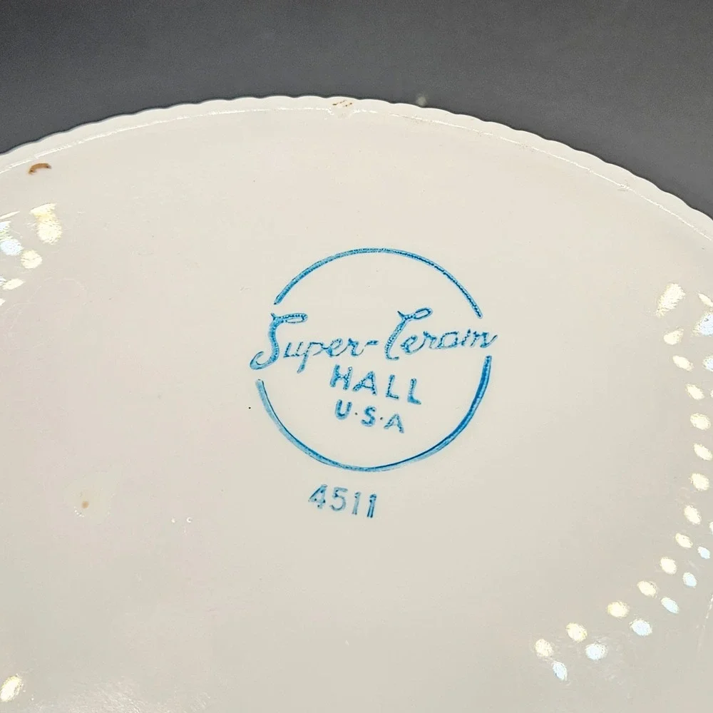 Hall Super-Ceram White Casserole Dish with Lid 4511 Vintage 1960 USA Made 10in